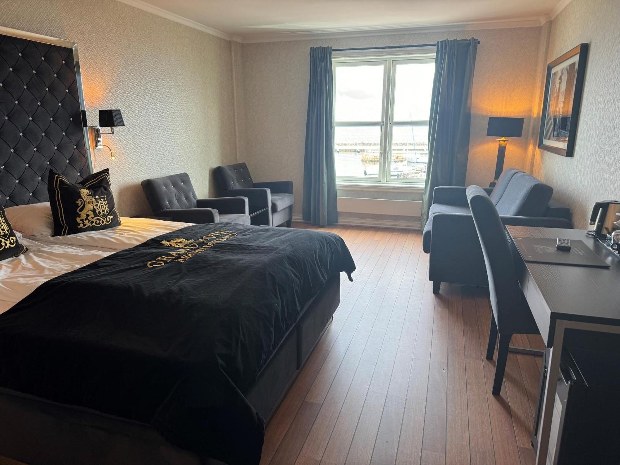 Grand Hotel Asgardstrand - Unike Hoteller Esterno foto