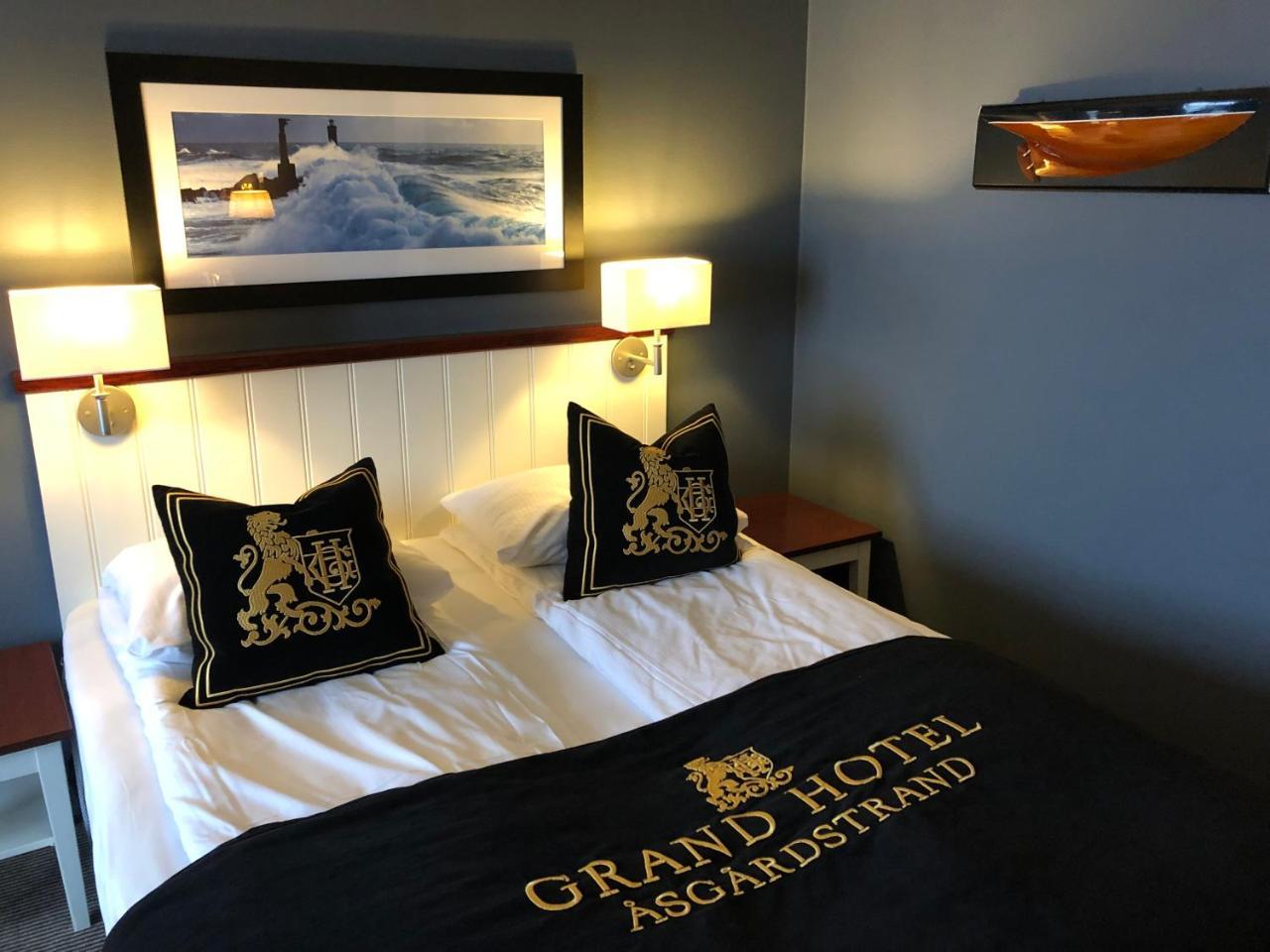 Grand Hotel Asgardstrand - Unike Hoteller Esterno foto